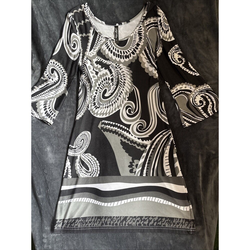 #90 White Mark Couture Collection Size Small (Black, Grey, & White)